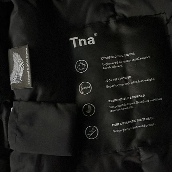 Aritzia summit parka - Picture 4 of 6